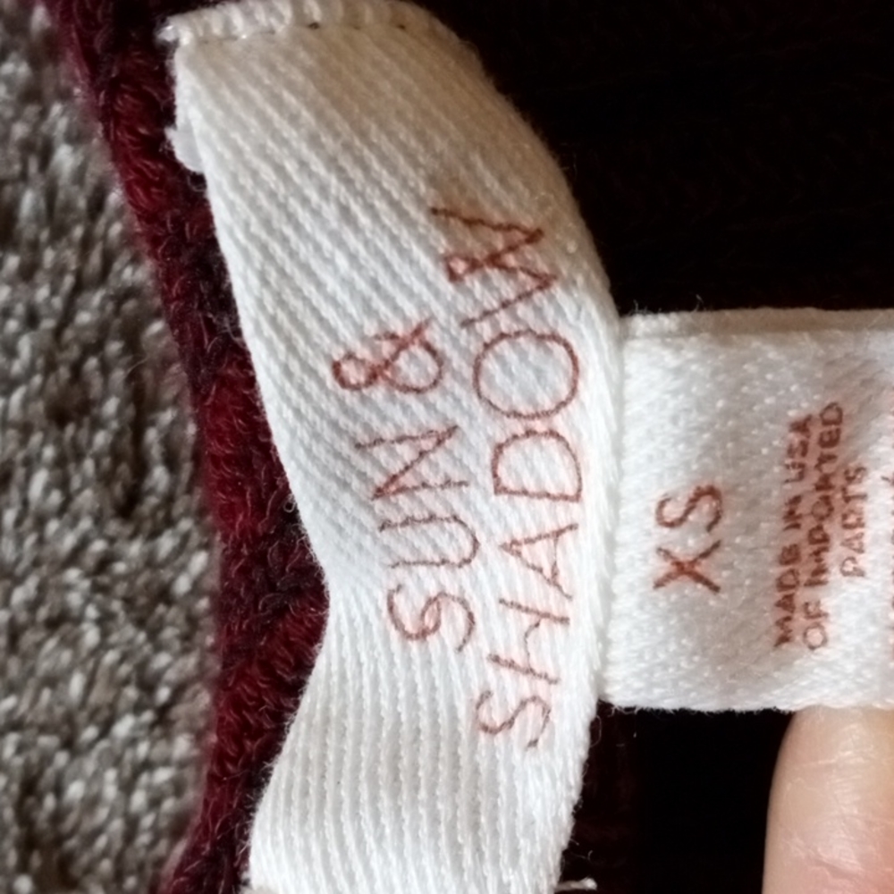 Sun and Shadow rib knit burgundy lightweight top with side laces - Picture 4 of 7
